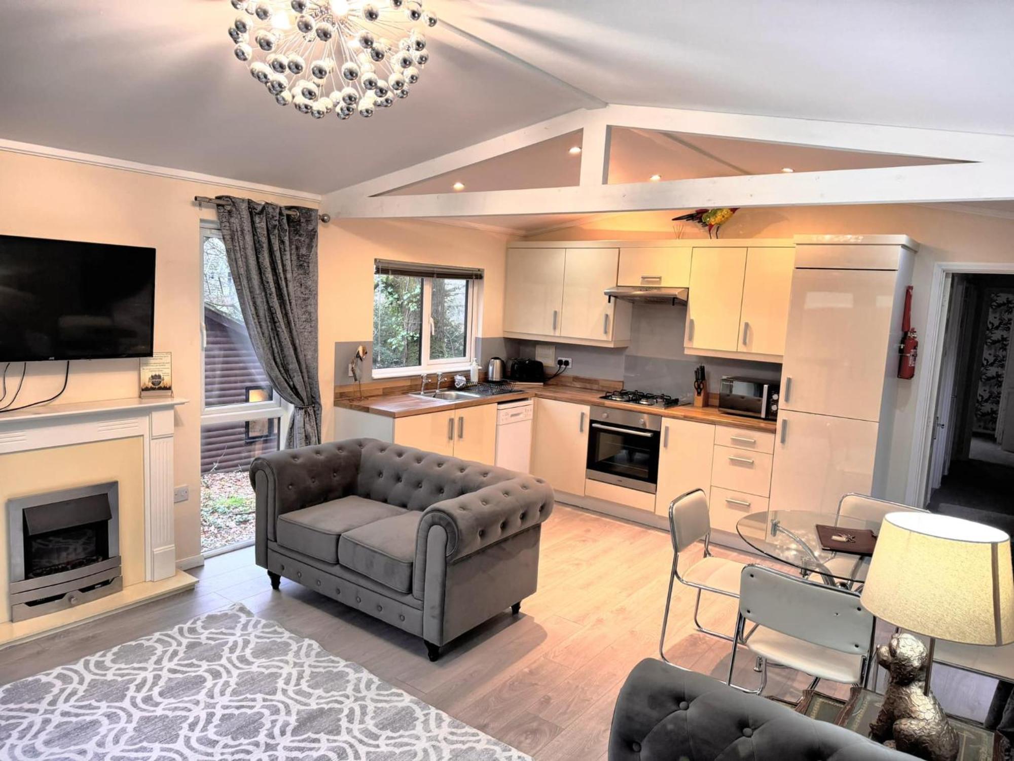 Welsh Villa-Hot Tub-Tenby-Carmarthen-Forestsetting Exterior photo